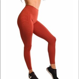 Til you collapse resilient leggings